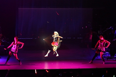 live-1403091200-c011