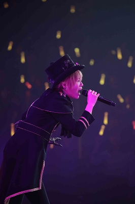 news-1411102140-c003