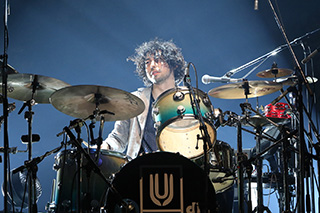 UNISON SQUARE GARDEN日本武道館初ワンマン、1万2500人の前で全26曲