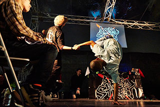 news-1511102100-c010