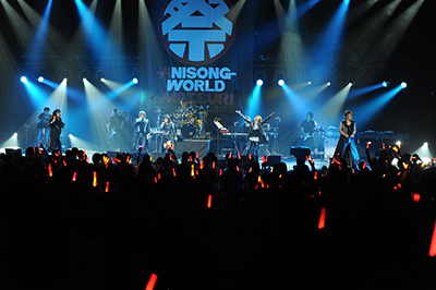 Jam Project ロサンゼルスで開催の Anisong World Matsuri 祭 で7000人動員熱狂ライブを披露 リスアニ Web アニメ アニメ音楽のポータルサイト