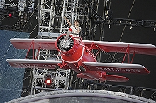 8月3日開催の“NANA MIZUKI LIVE FLIGHT 2014”から、早くもオフィシャル・レポートが到着！