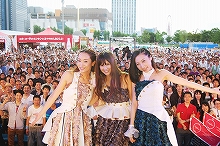 Kalafina、“お台場新大陸2014めざましライブ”に出演！ベスト・アルバム収録曲の連発披露に観客大熱狂！