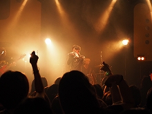 キョウリュウブラックを演じた斉藤秀翼、ワンマン・ライブでCDデビューを発表！公式レポートも到着！