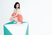 坂本真綾、全国ツアー追加公演決定！20周年記念LIVE“FOLLOW ME”atさいたまスーパーアリーナ」Blu-ray＆DVDのジャケット絵柄と初回生産分特典の詳細発表！