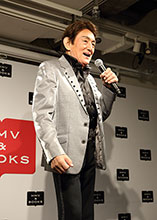 アニメソング界の大王が緊急登場！ささきいさお、5年ぶりの新曲「ミッドナイトデカレンジャー 10 YEARS AFTER/悠久浪漫」発売記念イベントをレポート