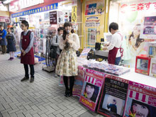 黒崎真音が秋葉原でチラシ配り！デビュー以来５年振り「初心に返る気持ちで」