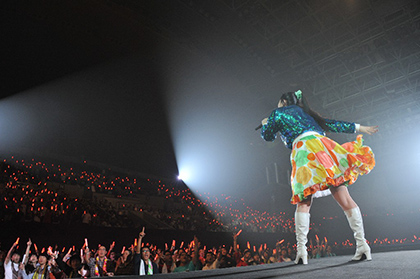 堂々の20歳！鈴木このみの記念すべきバースデーライブ“鈴木このみ Birthday Live 2016～Cheers!!!～”レポート - 画像一覧（16/29）