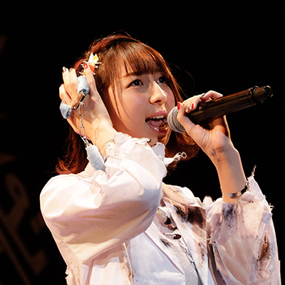 圧倒的パフォーマンスを開花させて大躍進！飯田里穂ライブツアー“rippi-echolic 東京公演”レポート