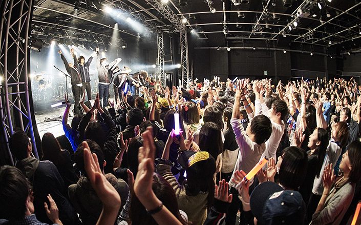 バンドとダンスの対バンライブ！？RABとPENGUIN RESEARCHの前代未聞の熱いツーマンライブをレポート！