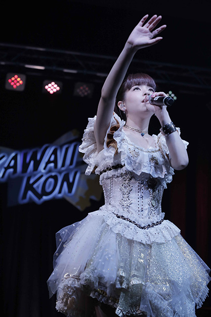 春奈るな ハワイでヒット曲満載の初ライブ Kawaii Kon で約3 000人のジャパン アニメファンを魅了 リスアニ Web アニメ アニメ音楽のポータルサイト