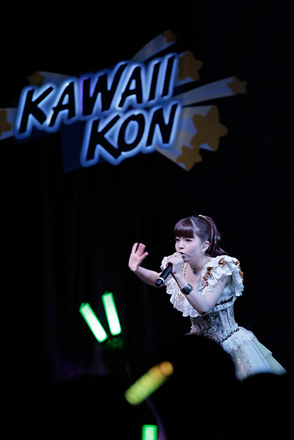 春奈るな、ハワイでヒット曲満載の初ライブ！「Kawaii Kon」で約3,000人のジャパン・アニメファンを魅了！ - 画像一覧（5/6）