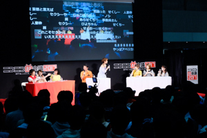 『シアターデイズ』対決では郁原ゆうのフルコンスーパープレイも！“「超アイドルマスターステージ ～THREE STARS!!! 紅白対決してみた！～」in ニコニコ超会議2017”レポート - 画像一覧（3/15）
