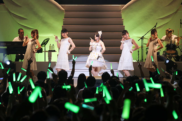 5年半の活動を締めくくる感動の2日間！Rayファイナルライブ“RAYVE FINAL”2DAYSレポート！ - 画像一覧（4/21）