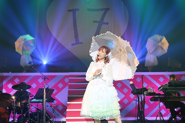 初のホール公演も大盛況！“楠田亜衣奈 2nd LIVE TOUR ’17 YEAR♡♡♡♡♡♡♡”ファイナル公演レポート！ - 画像一覧（4/11）