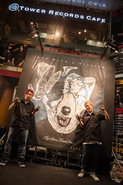 MAN WITH A MISSION、渋谷でライブペインティングによる新曲ジャケ写解禁！＆シングル内容詳細も発表！ - 画像一覧（7/11）