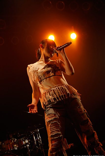 1710111140-mk-004-427x630.jpg