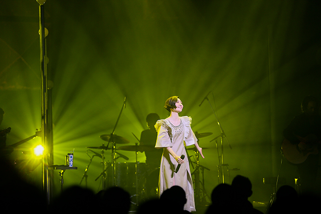 約2年ぶり、坂本真綾が新旧織り交ぜた楽曲を披露するライブツアー“ALL CLEAR”が開幕！オフィシャルレポート到着！
