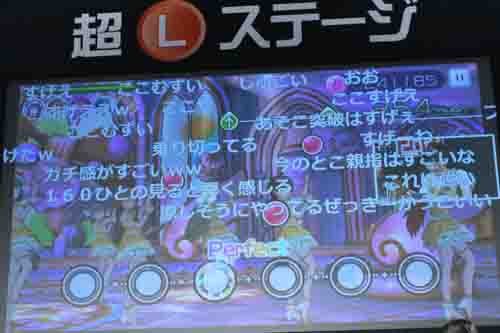 大関英里、近藤唯の師弟対決はスーパープレイの連続！　「アイドルマスター ミリオンライブ！ シアターデイズ」ニコニコ超会議出張版ステージレポート - 画像一覧（4/9）