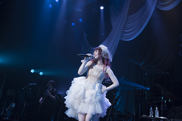 ファイナルにして、史上最高のファンとのぶつかり合いが生んだ熱気と興奮。“遠藤ゆりか「YURIKA ENDO FINAL LIVE-Emotional Daybreak-」”レポート - 画像一覧（6/6）