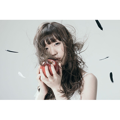 Aimer、自身最多の全国19か所・21公演の全国ホールツアーの開催が決定