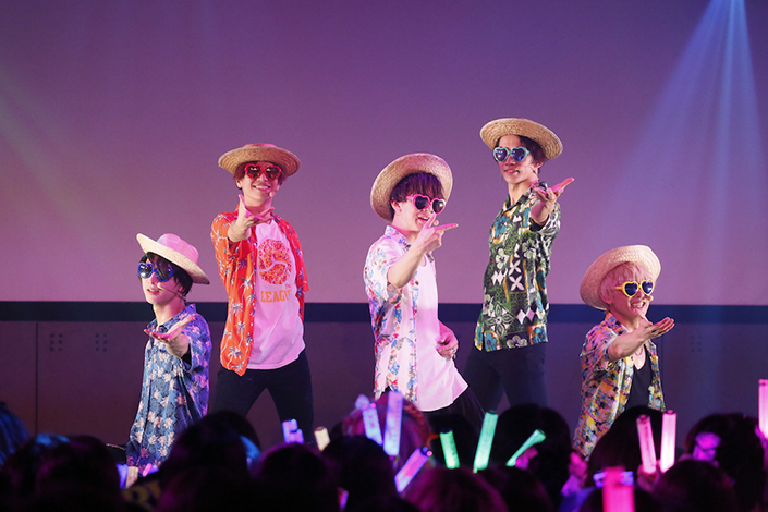 Hi!Superbイベント「VIVA! Hi!SupSUMMER! in 新宿ReNY」NIGHT公演レポート