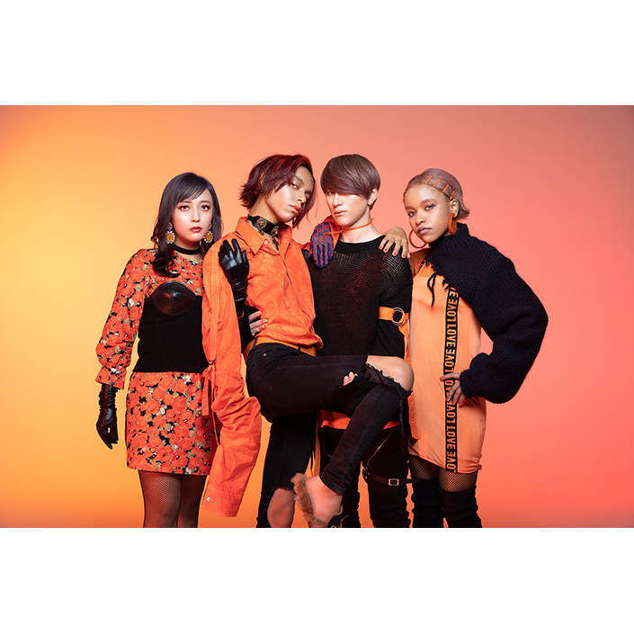 女王蜂、新曲「火炎」先行配信決定、限定盤収録DVDティザー映像もSNS限定で公開。渋谷センター街のストリートボードにも女王蜂が出現！ - 画像一覧（2/3）