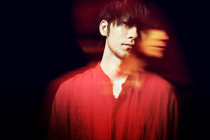 映画『スパイダーマン：スパイダーバース』日本語吹替版主題歌、TK from 凛として時雨の新曲「P.S. RED I」の先行配信がスタート！ - 画像一覧（3/4）