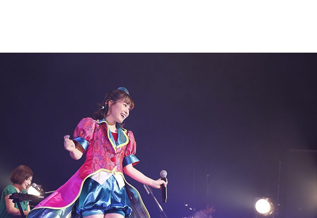 心の叫びもおちゃめな振る舞いも、すべてがみのりんごらしい！“鈴木みのり 1st LIVE TOUR 2019 ～見る前に飛べ！～”レポート