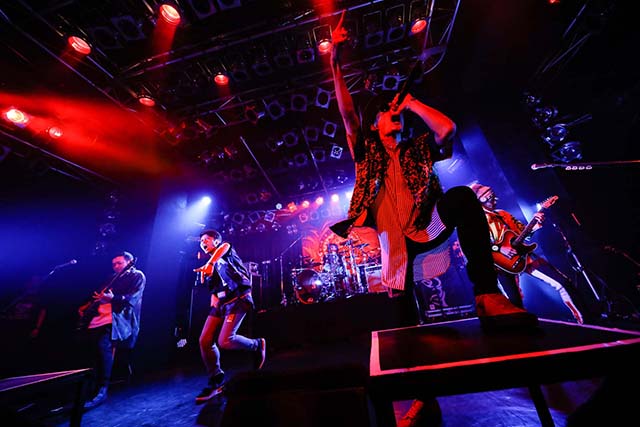 FLOW アルバム『TRIBALYTHM』を掲げた全国ツアー、猛暑日に熱いステージで開幕！