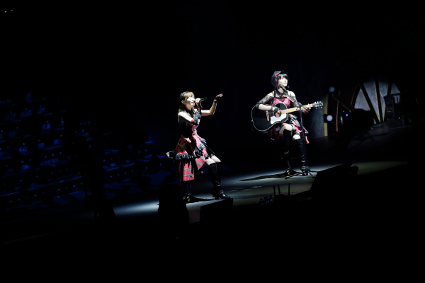 息を呑む歌劇やギター演奏で可能性を拡張したライブ。“THE IDOLM@STER MILLION LIVE! 6thLIVE TOUR UNI-ON@IR!!!!” 福岡公演「Fairy STATION」初日レポート - 画像一覧（23/29）