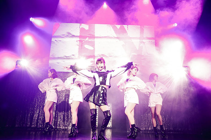 久保ユリカ2年ぶりライブイベント「VIVID VIVID LIVE」のBlu-ray＆DVDが11月20日にリリース決定！ - 画像一覧（1/2）