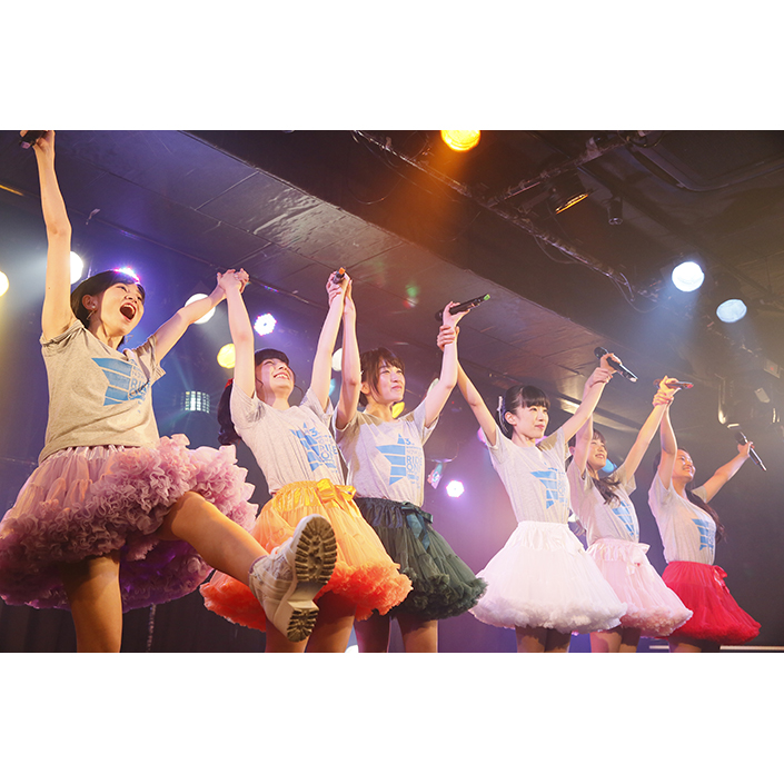 NOW ON AIR 3周年記念「1st FULL LIVE 〜RIDE ON！〜」ライブレポート - 画像一覧（3/5）