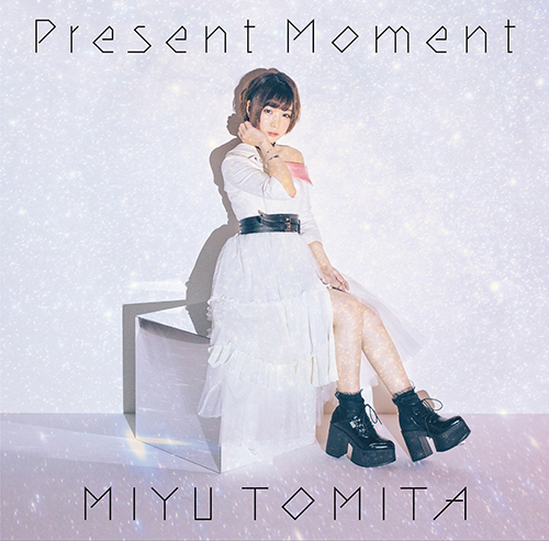 富田美憂の11月13日発売のソロデビューシングル「Present Moment」ジャケット写真が公開！ - 画像一覧（3/3）