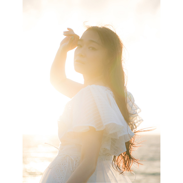 11月27日発売！今井麻美 10th Anniversaryミニアルバム『Flow of time』ジャケット写真ビジュアル＆収録楽曲情報が公開！ - 画像一覧（2/4）