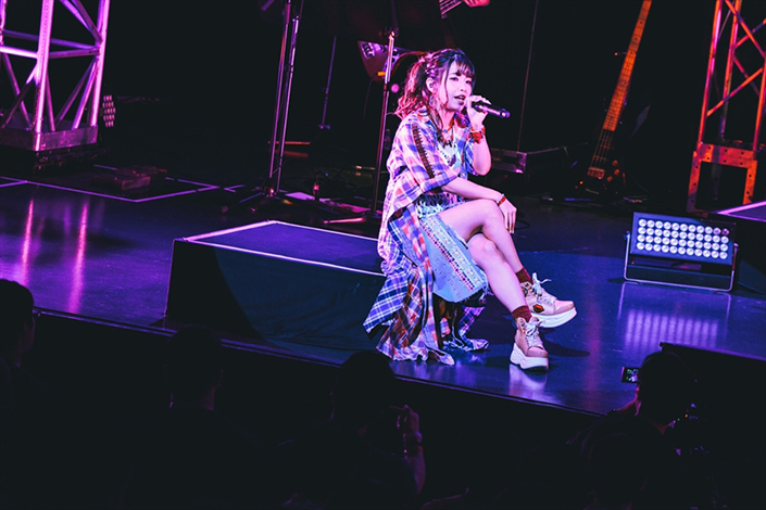 10代最後のバースデーイブは涙と絶叫の全力ライブ！ “亜咲花 20th Birthday Live ～EVE～”ライブレポート - 画像一覧（5/7）