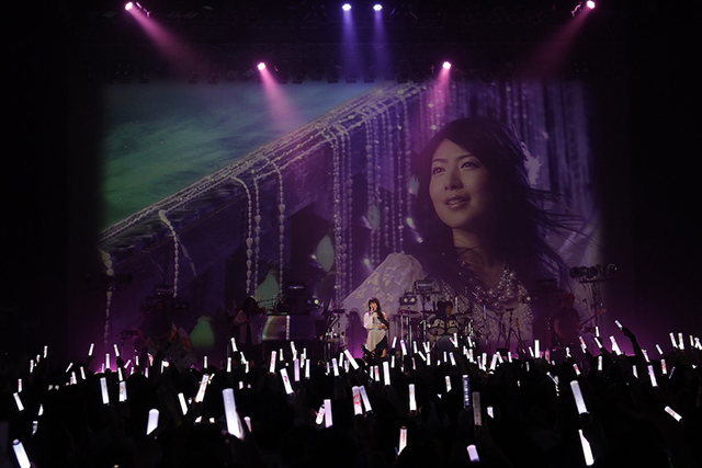 26曲に込めたありがとうの想い。“15th Anniversary Minori Chihara Birthday LIVE ~Everybody Jump!!~”ライブレポート - 画像一覧（4/7）