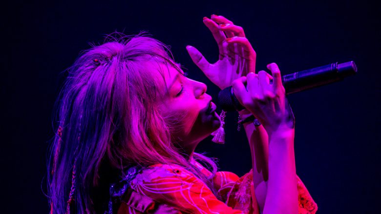 紅白初出場のLiSA、“平成最後の二日間”に開催した横浜アリーナワンマンライブ「LiVE is Smile Always～364＋JOKER～ at YOKOHAMA ARENA」BD&DVDリリース決定！