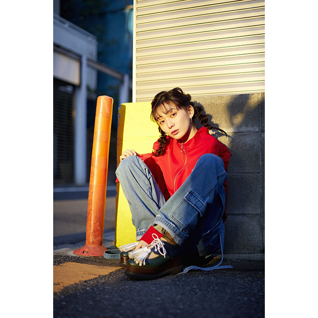 ナナヲアカリ、TVアニメ『理系が恋に落ちたので証明してみた。』EDテーマ「チューリングラブ feat.Sou」TVサイズver.の先行配信がスタート！シングル「チューリングラブ feat.Sou / ピヨ」アニメ描きおろしJK&パッケージ収録内容も解禁！ - 画像一覧（3/5）