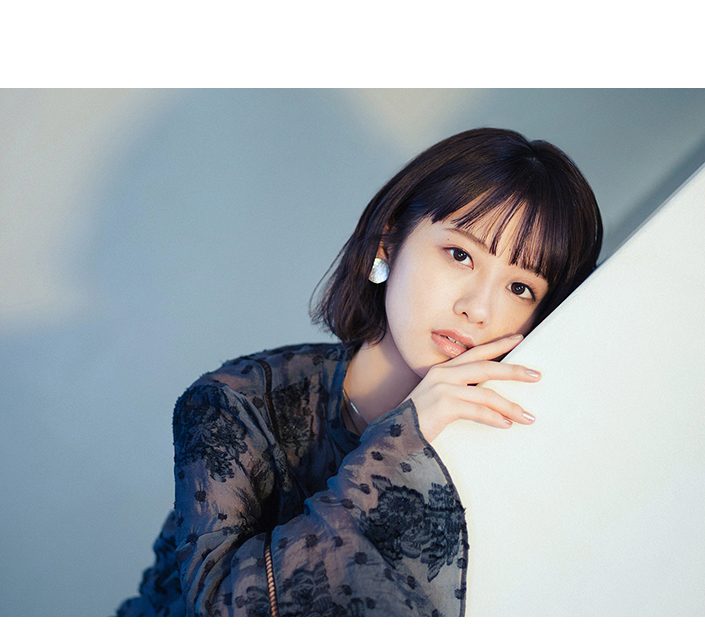 楠木ともり、ソロメジャーデビューEP「ハミダシモノ」オンライン