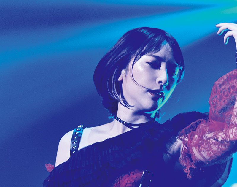 本日発売！藍井エイル新曲「I will…」ジャケットの裏側のイラストが