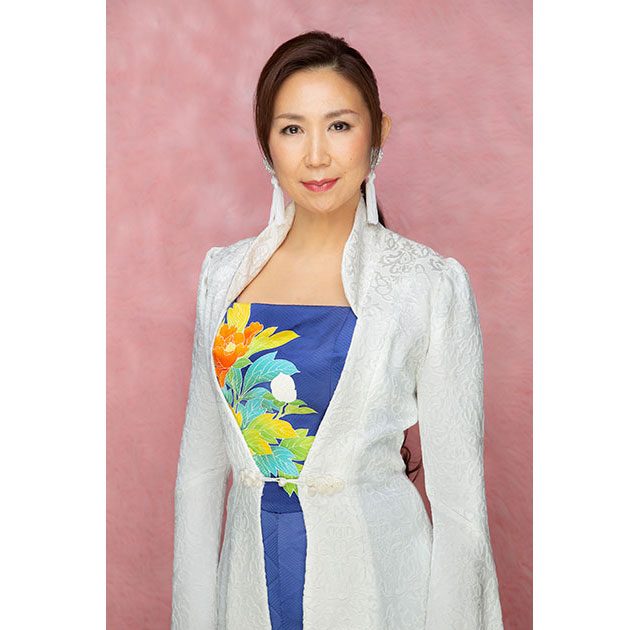 ライブで育てた『FLY ME TO THE MOON』『エヴァ』新録曲収録のボーカル