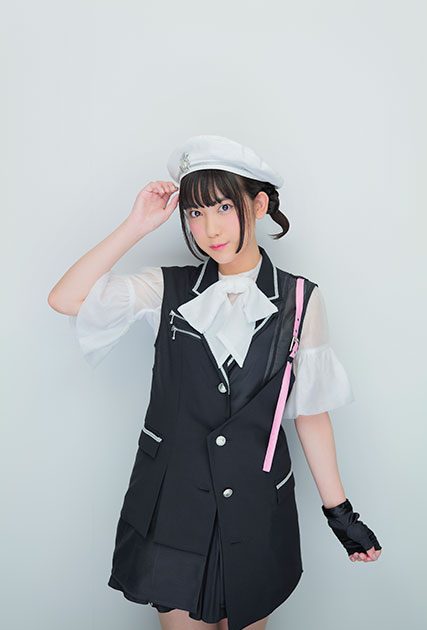 2011241200-ak-005-427x630.jpg