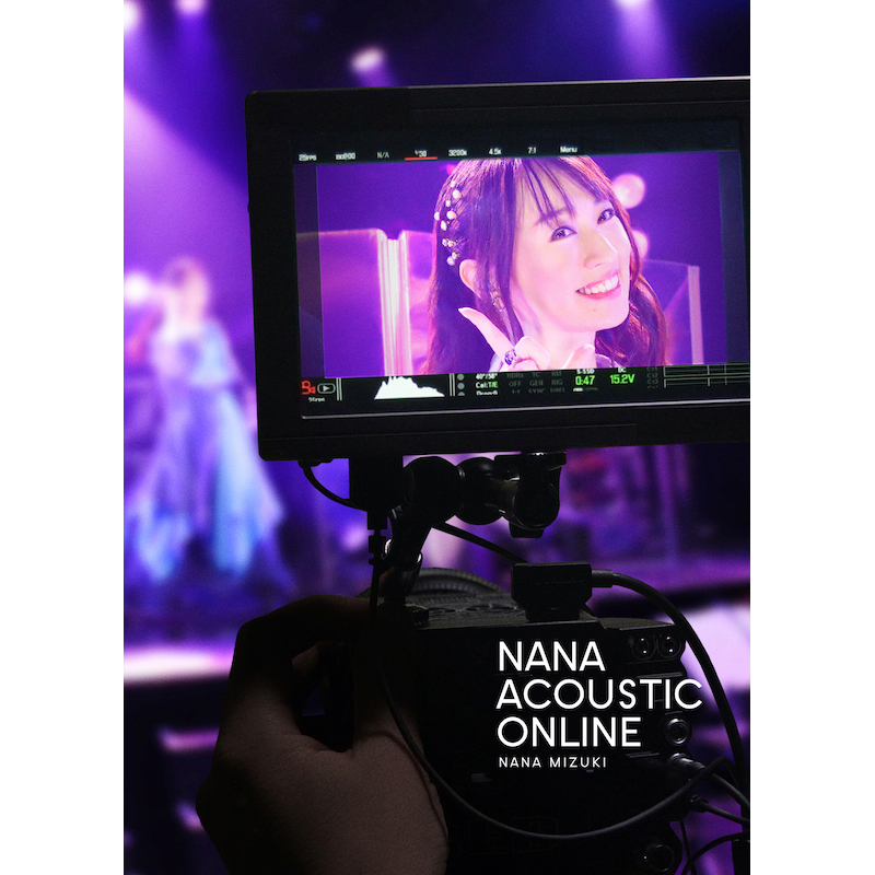 水樹奈々、初めての配信ライブを収録した「NANA ACOUSTIC ONLINE」BD&DVDジャケット写真を公開！映像特典には「テルミドールの反動 -Director’s cut-」を収録！ - 画像一覧（1/3）