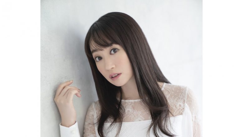 水樹奈々、4月7日発売の最新LIVE BD&DVD『NANA ACOUSTIC ONLINE』より「Sing Forever」の歌唱映像を公開！