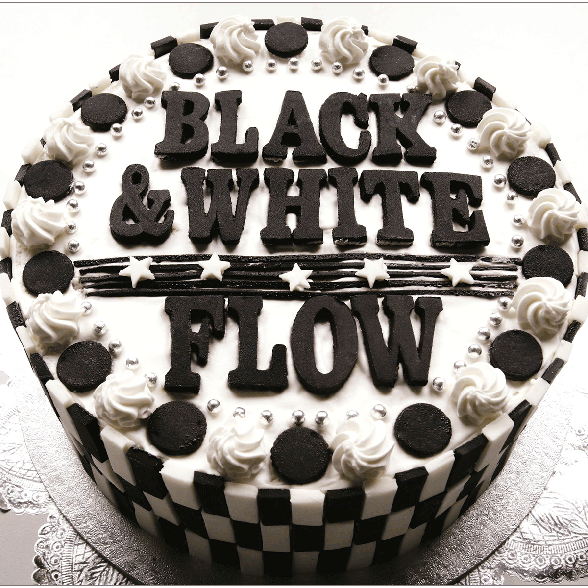 【ライブレポ連載】FLOW SPECIAL ONLINE LIVE 全アルバム網羅 炎の12ヶ月：vol.7『BLACK & WHITE』 - 画像一覧（6/12）