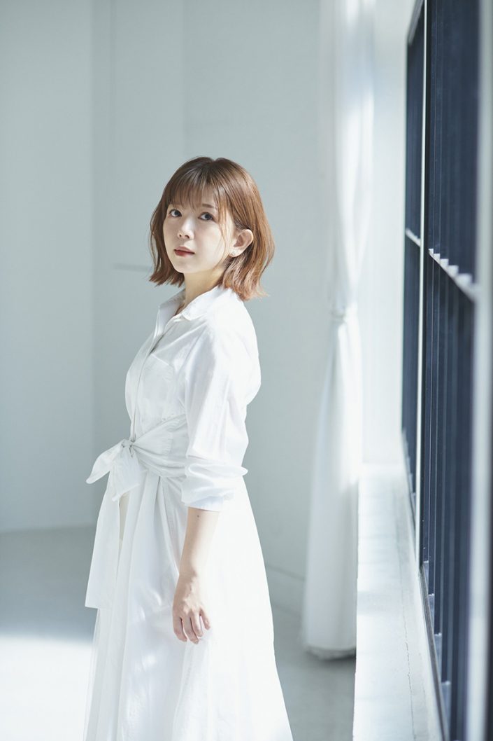 牧野由依 2年振りの新曲 シルエット をアーティスト活動15周年記念ライブで初披露 デジタルシングルも配信スタート リスアニ Web アニメ アニメ音楽のポータルサイト 牧野由依 2年振りの新曲 シルエット をアーティスト活動15周年記念ライブで初披露 デジタルシングルも配信スタート リスアニ Web アニメ アニメ音楽のポータルサイト