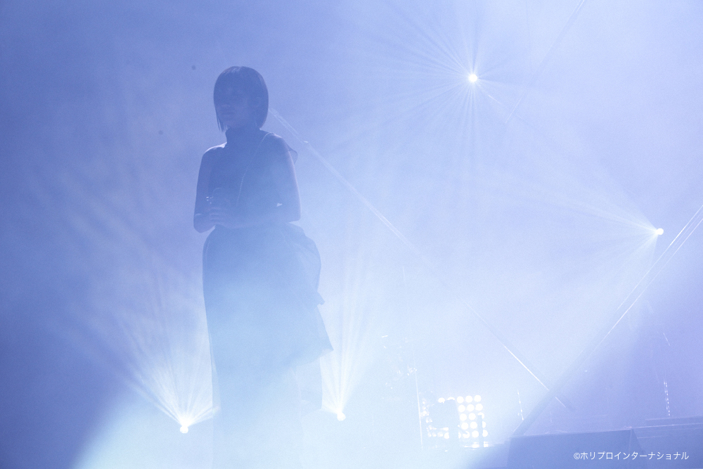 田所あずさが初のセルフプロデュースアルバム全曲を、心の“ゆらぎ”そのままに披露！「AZUSA TADOKORO LIVE 2021～Waver～」オフィシャルレポートが到着！ - 画像一覧（7/10）
