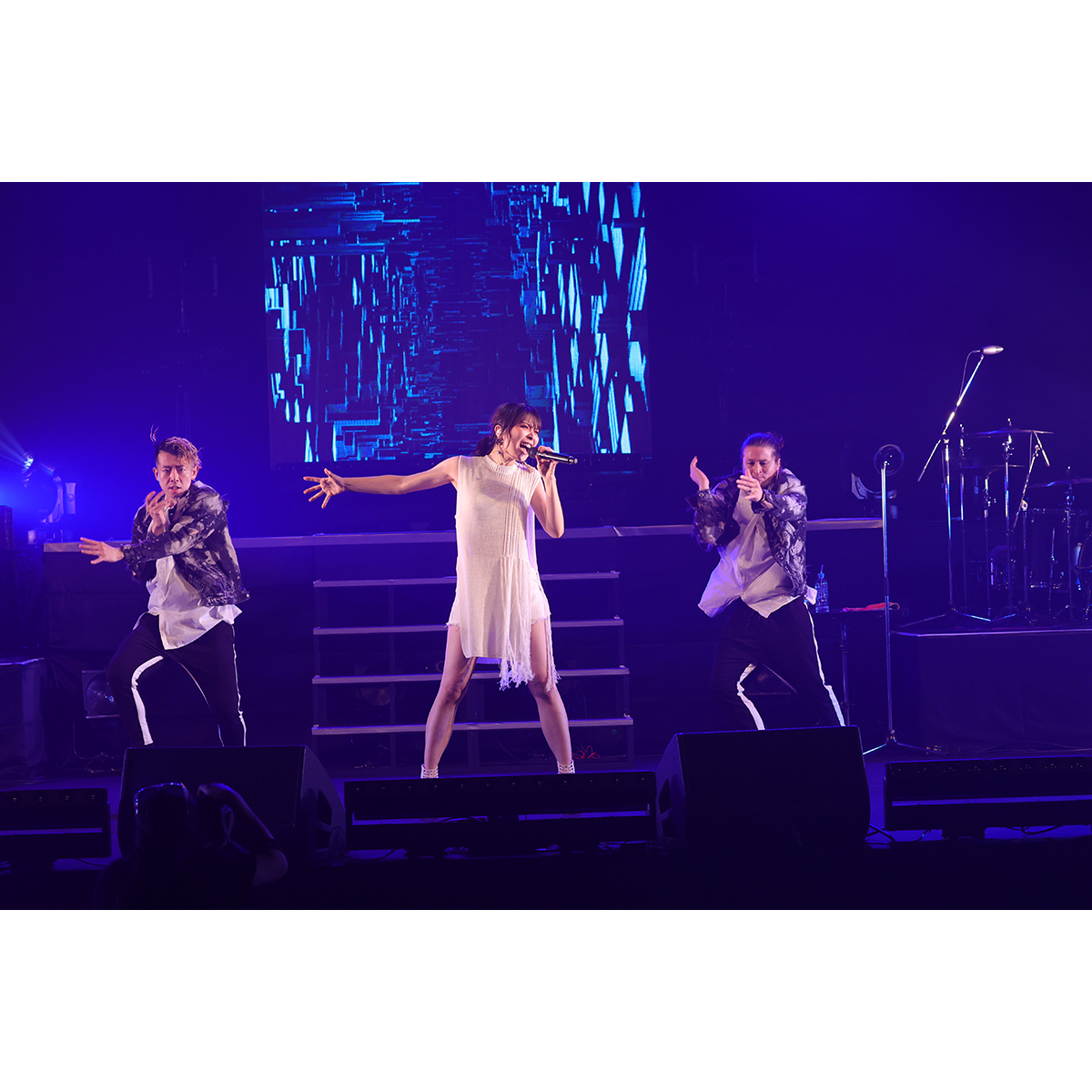 May’n 15th Anniversary Monthly Concert「1 to 5 -MUSIC-」アーティストデビュー15周年を締めくくる圧巻のパフォーマンスで観客を魅了！16周年以降の更なる飛躍を誓い、大盛況のうちに終幕！ - 画像一覧（7/9）