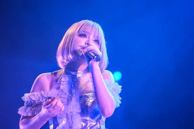 ライブが私の生きる場所――。彼女の紡ぐ“うた”を届けた1日限りのワンマンライブ“MARiA Live 2021 「うたものがたり」”ライブレポート - 画像一覧（10/13）